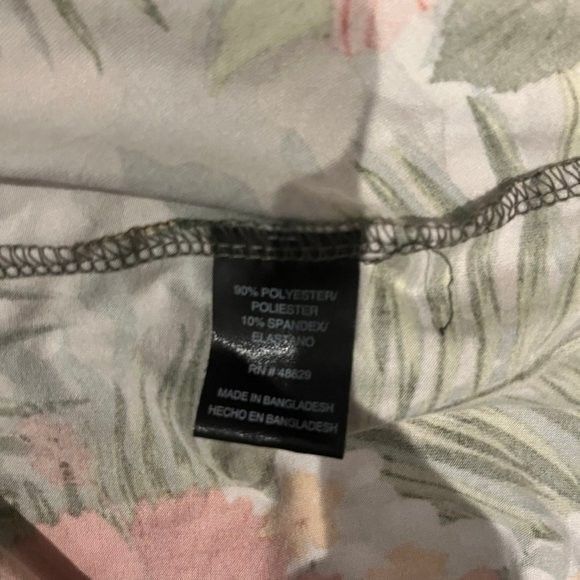 NWT Love Medium Floral Pattern Olive Womens Dress Tropical Cruise Vacation - Picture 3 of 6